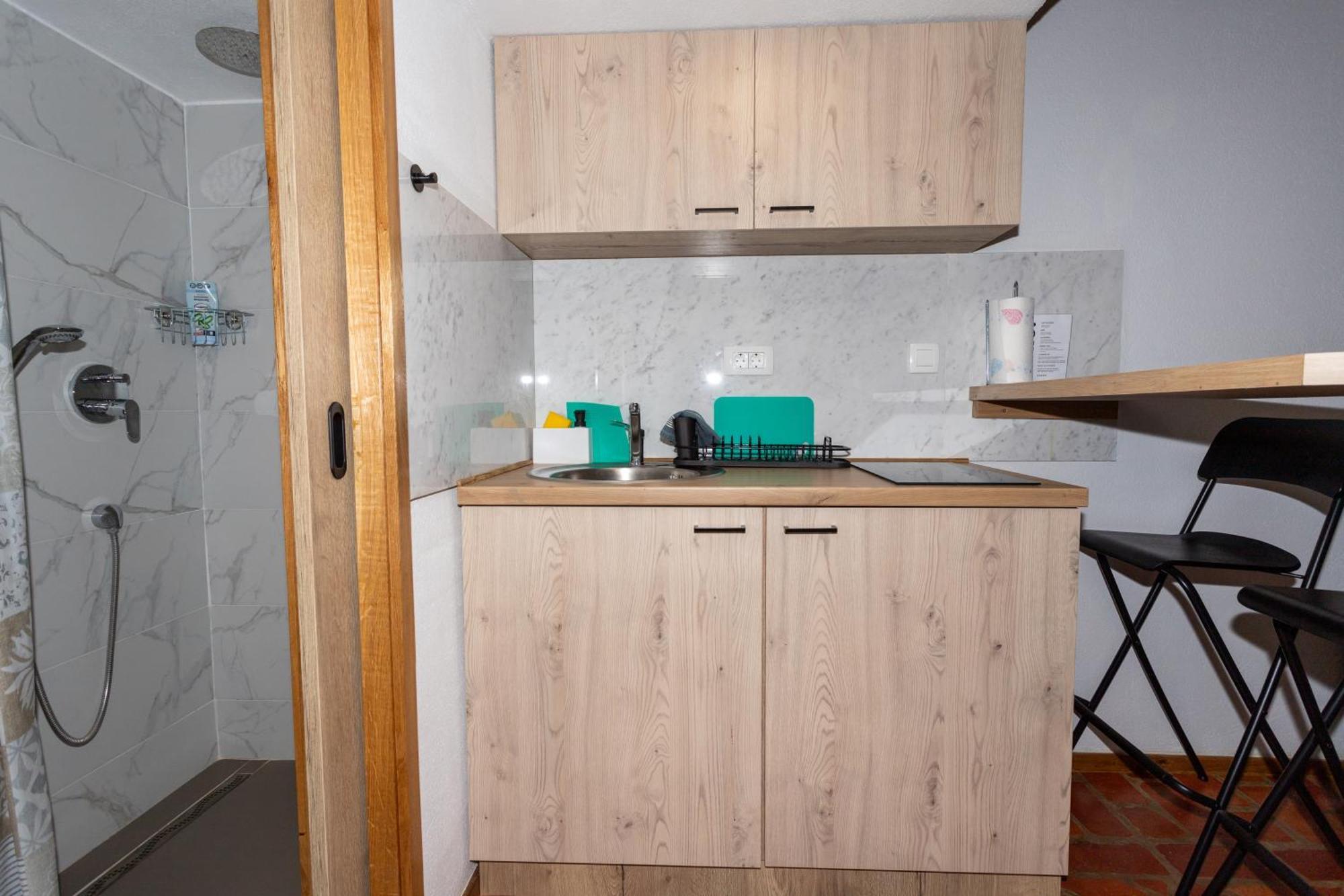 Zenroom Apartments Любляна Екстериор снимка