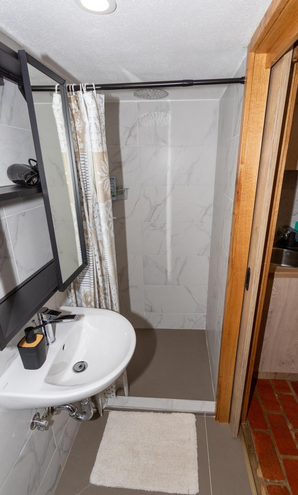 Zenroom Apartments Любляна Екстериор снимка